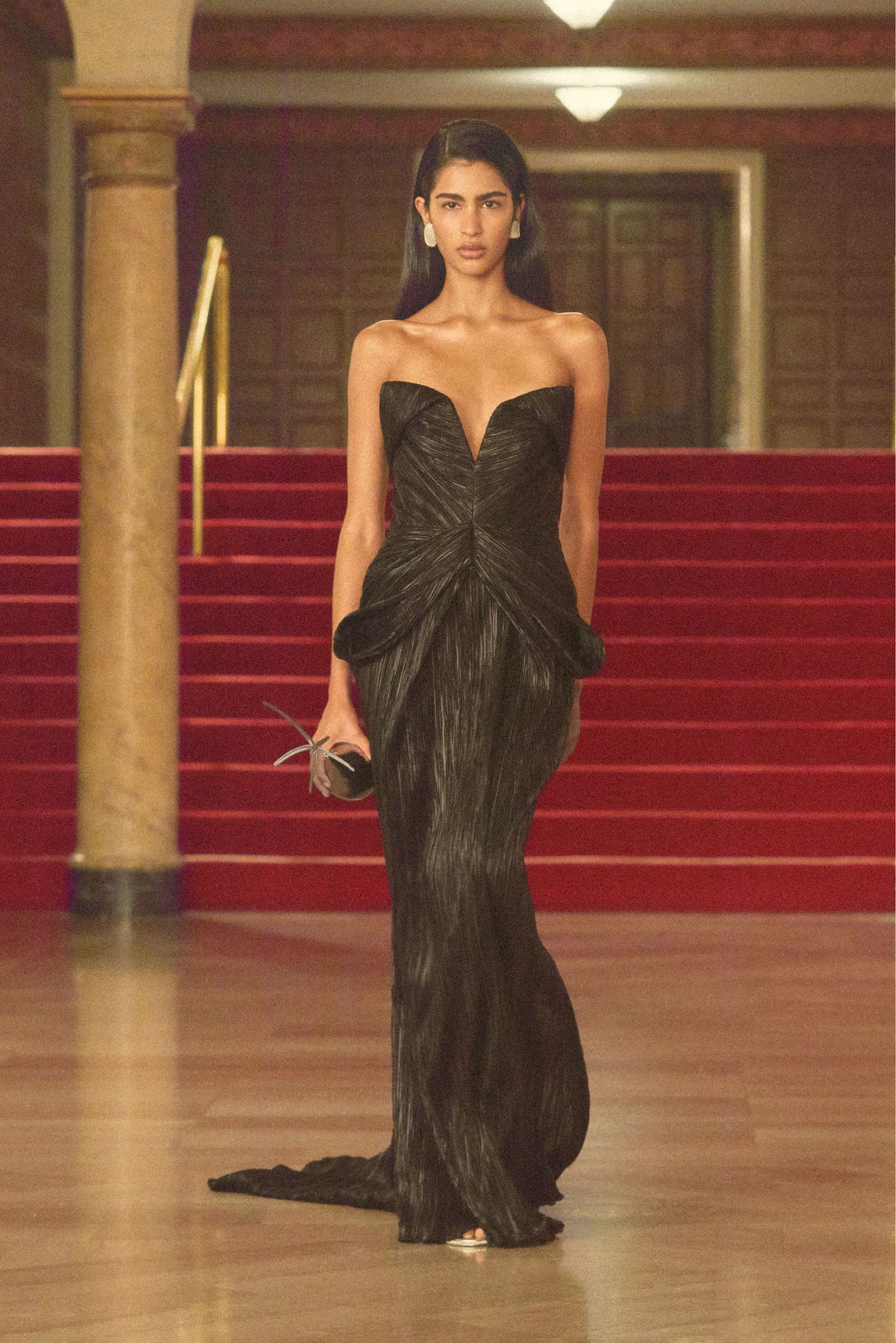 BREALIS GOWN - BLACK