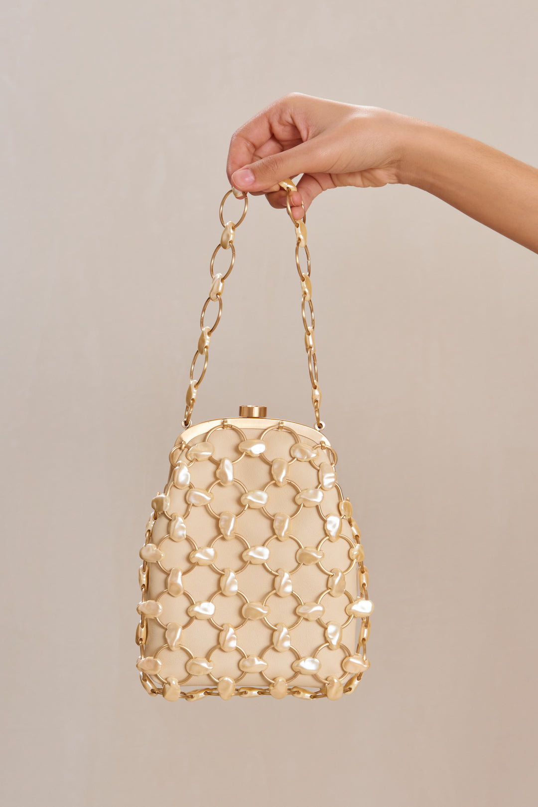 BRIELLE WRISTLET - TIERRA PEARL