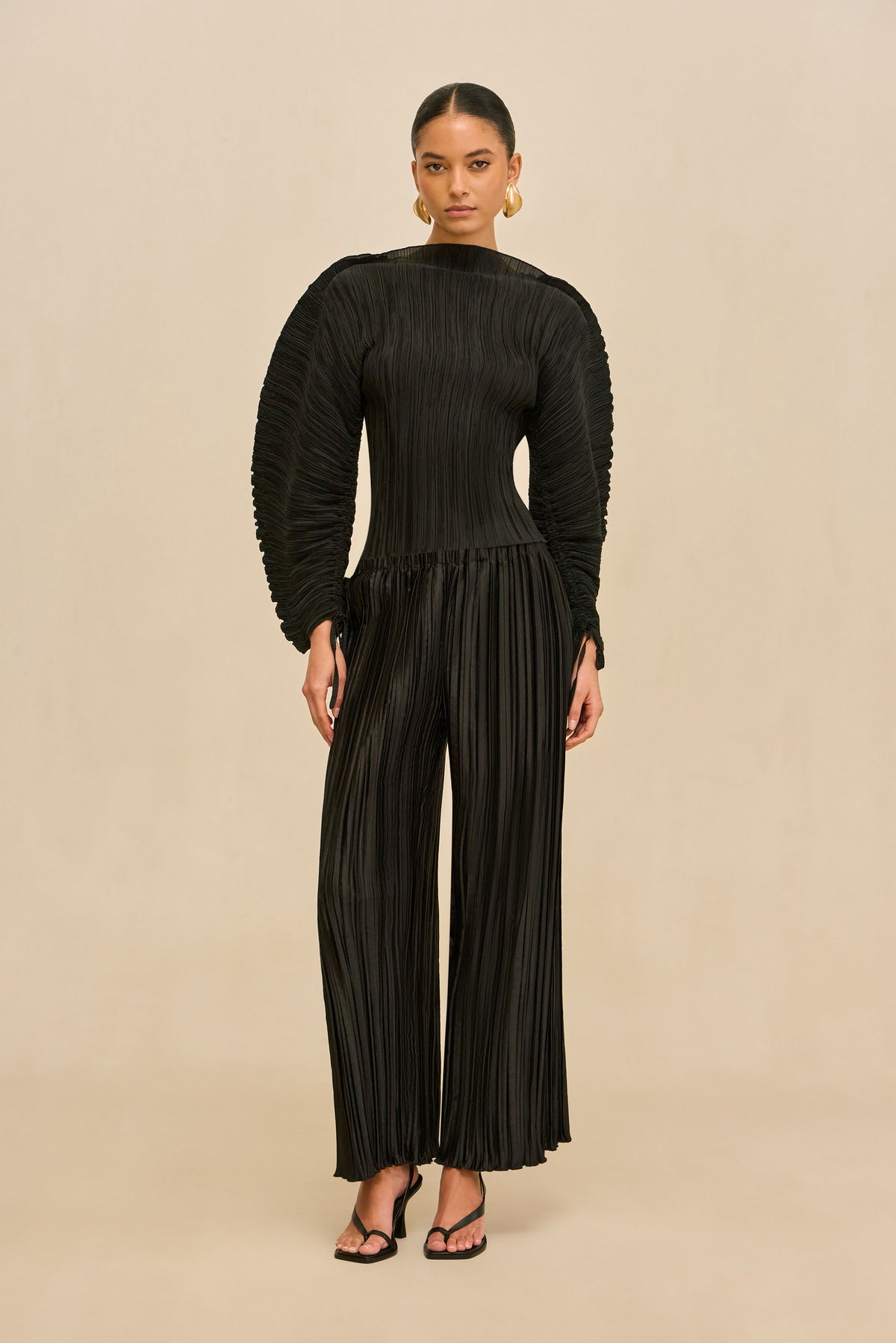 BEGA TOP - BLACK