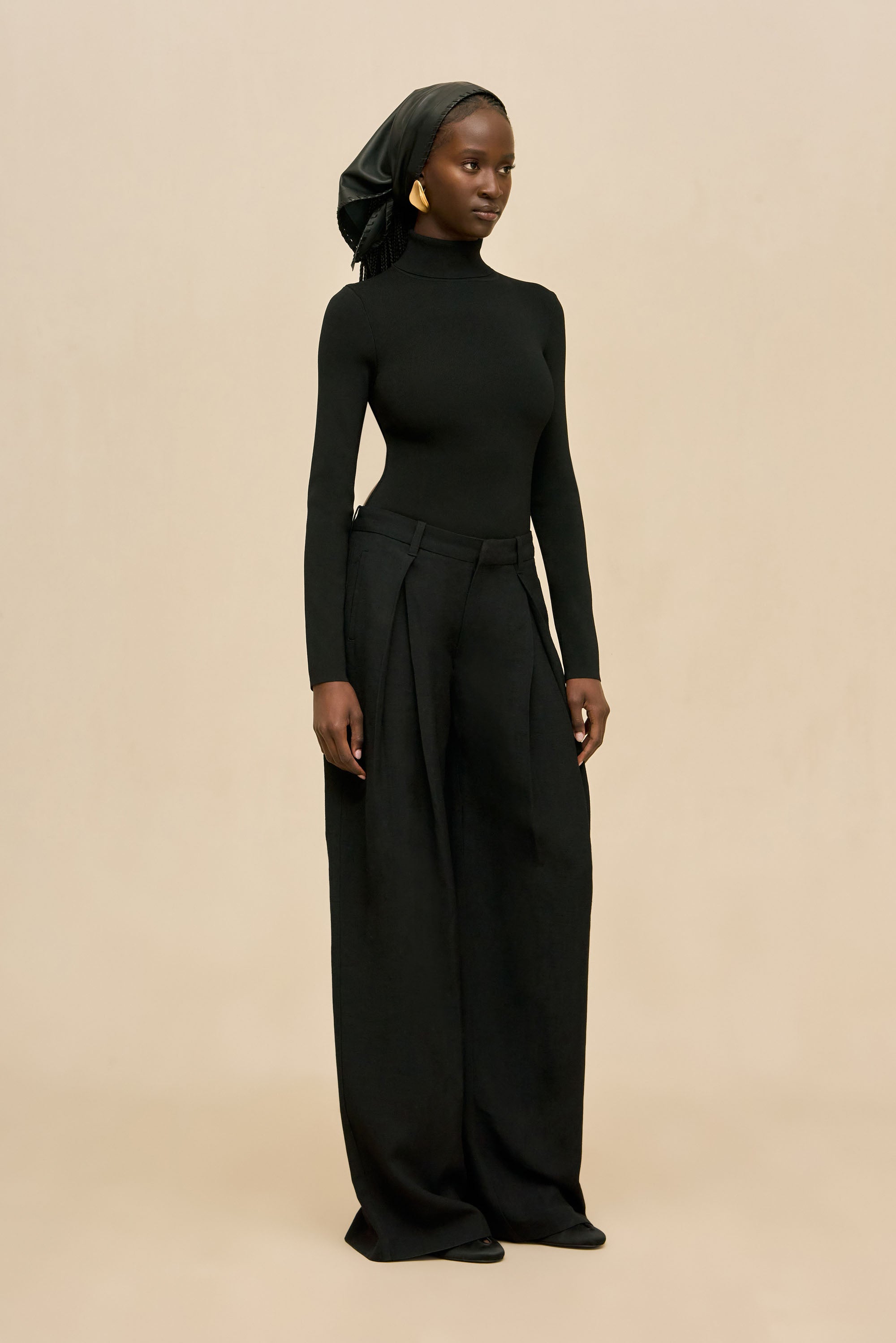 DENIZ TOP - BLACK
