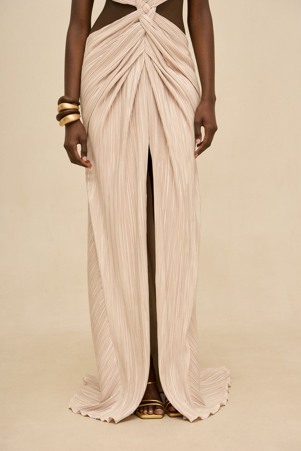 VOSS GOWN - DOVE