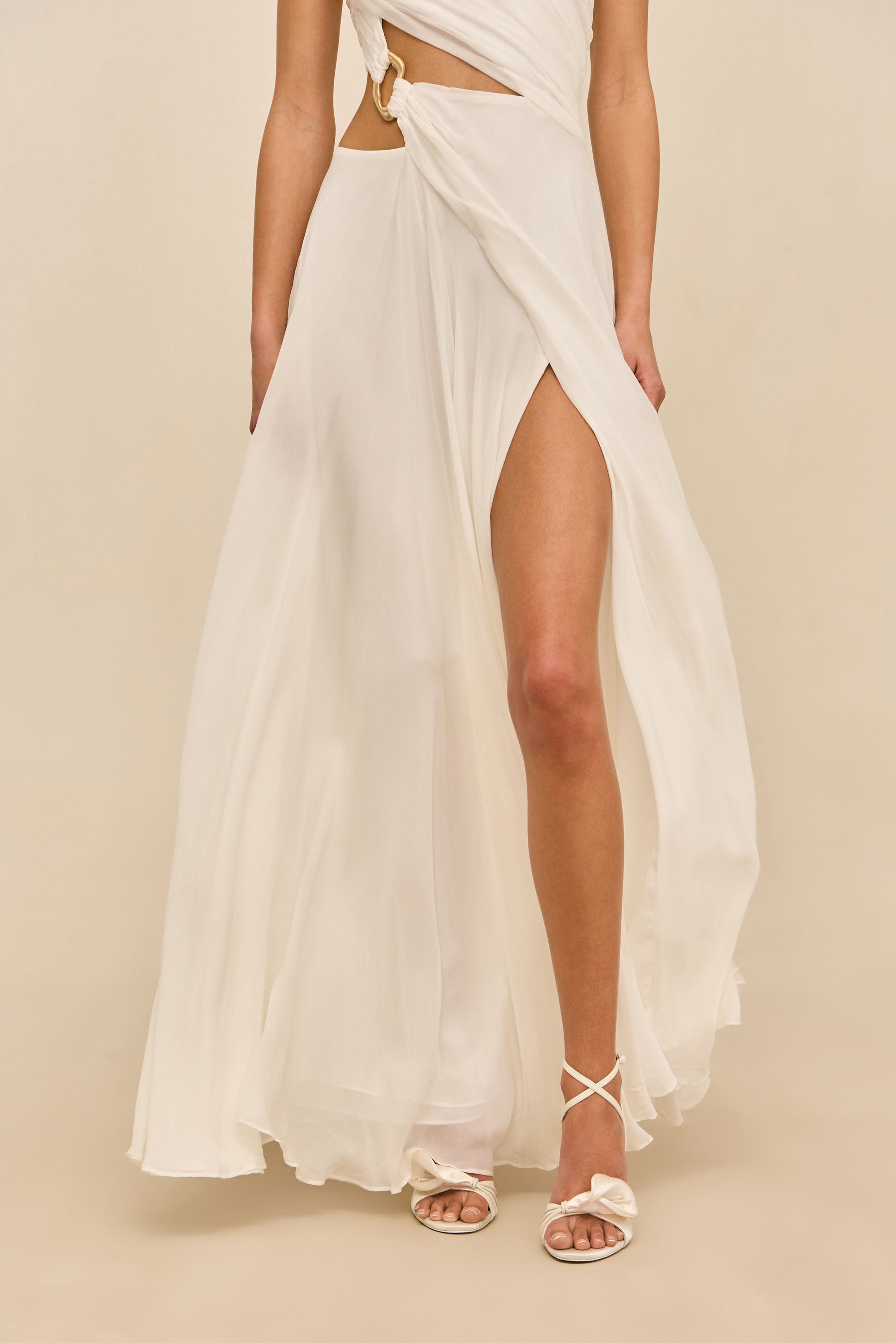 ZAN GOWN - OFF WHITE