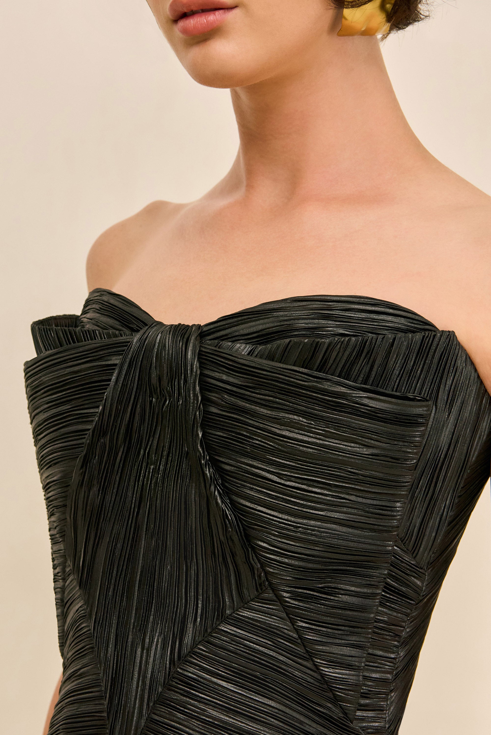 WHELK TOP - BLACK