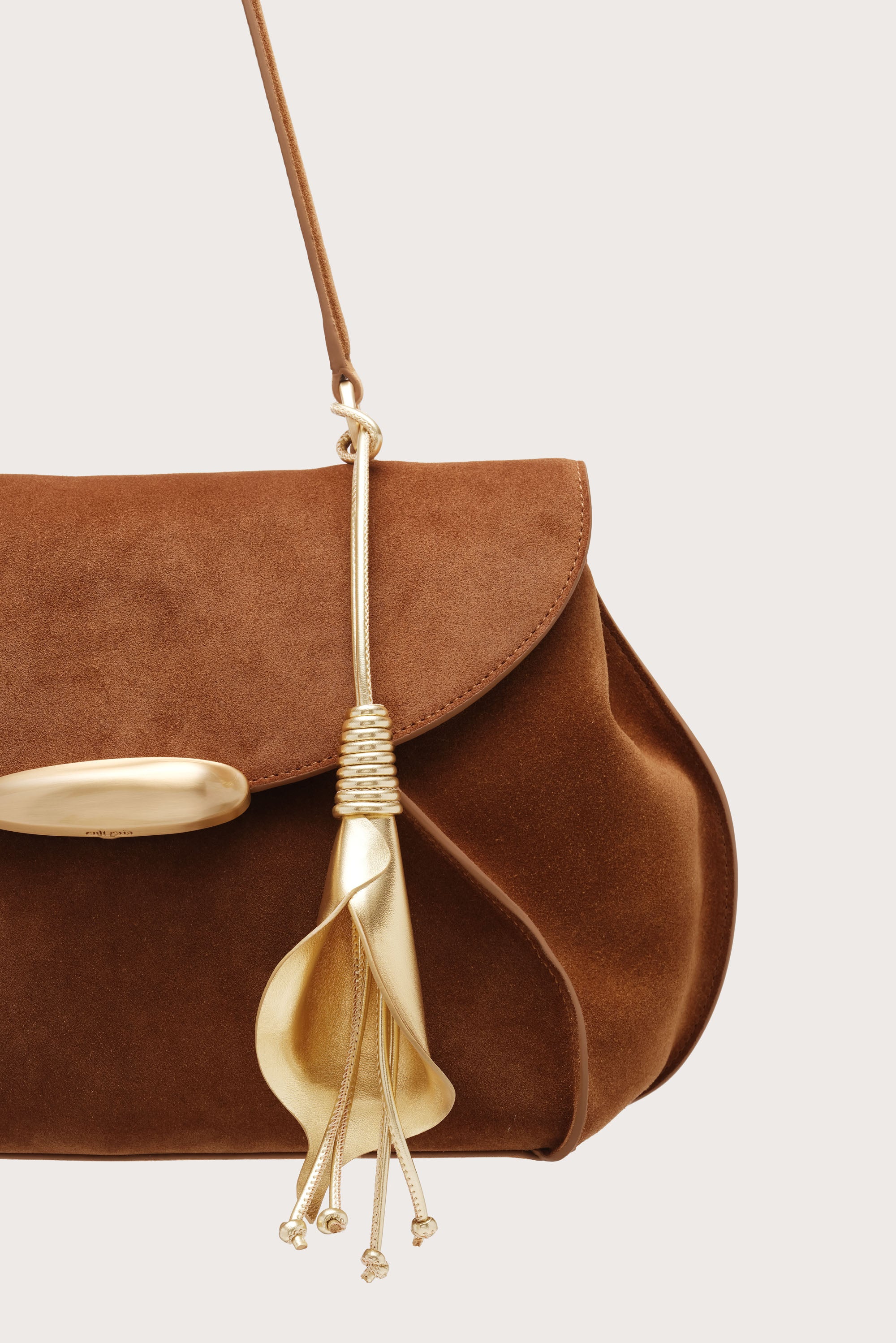 CALLA BAG CHARM - BRASS