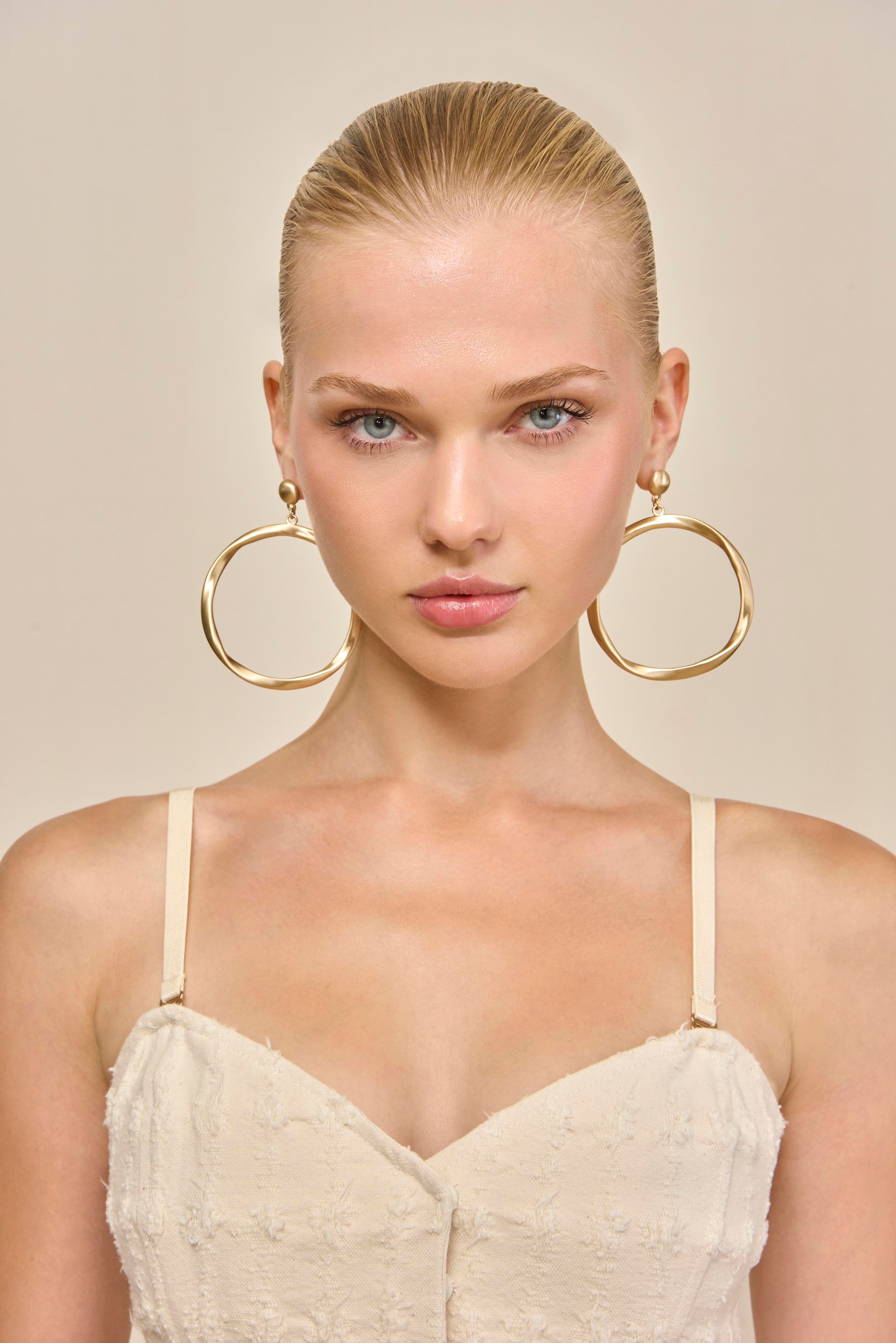 SERENA EARRING - BRUSHED BRASS