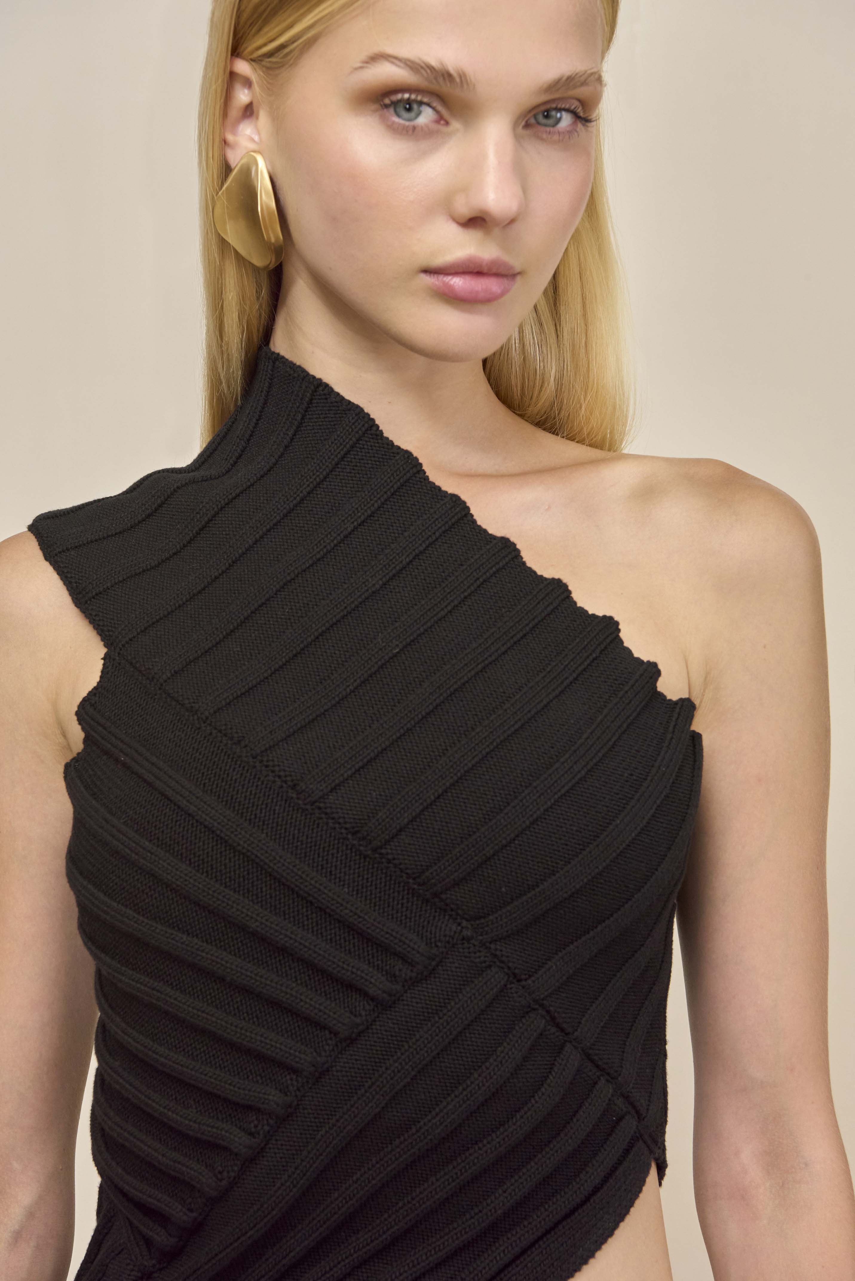 DEL KNIT TOP - BLACK