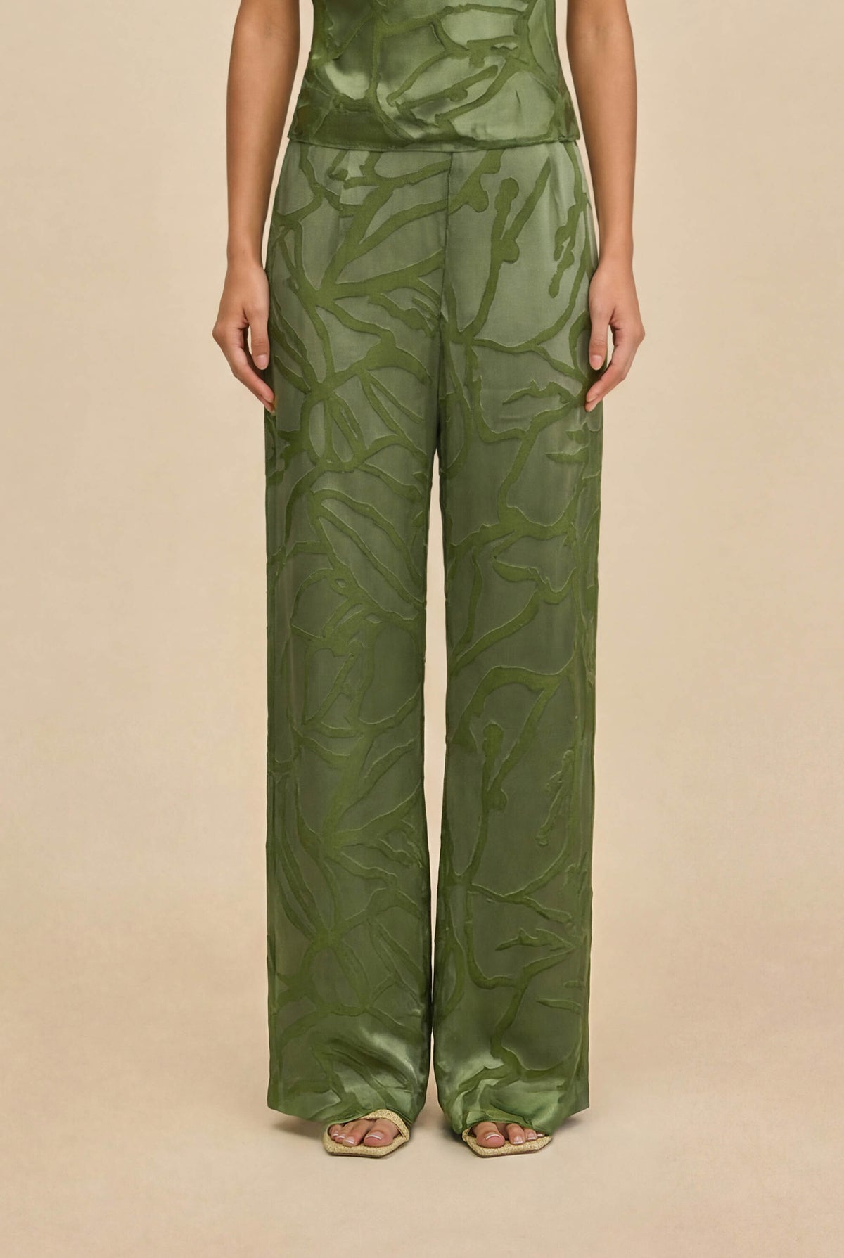 SARA PANT - DEEP PASTURE
