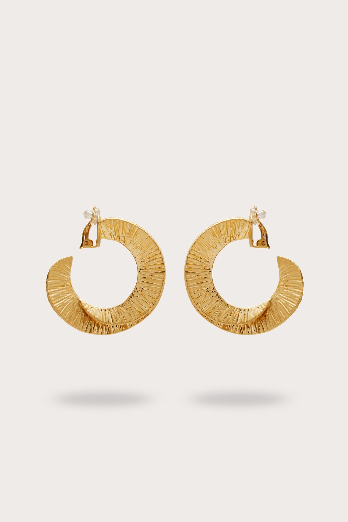 REN LARGE HOOP EARRING - BRUSHED BRASS