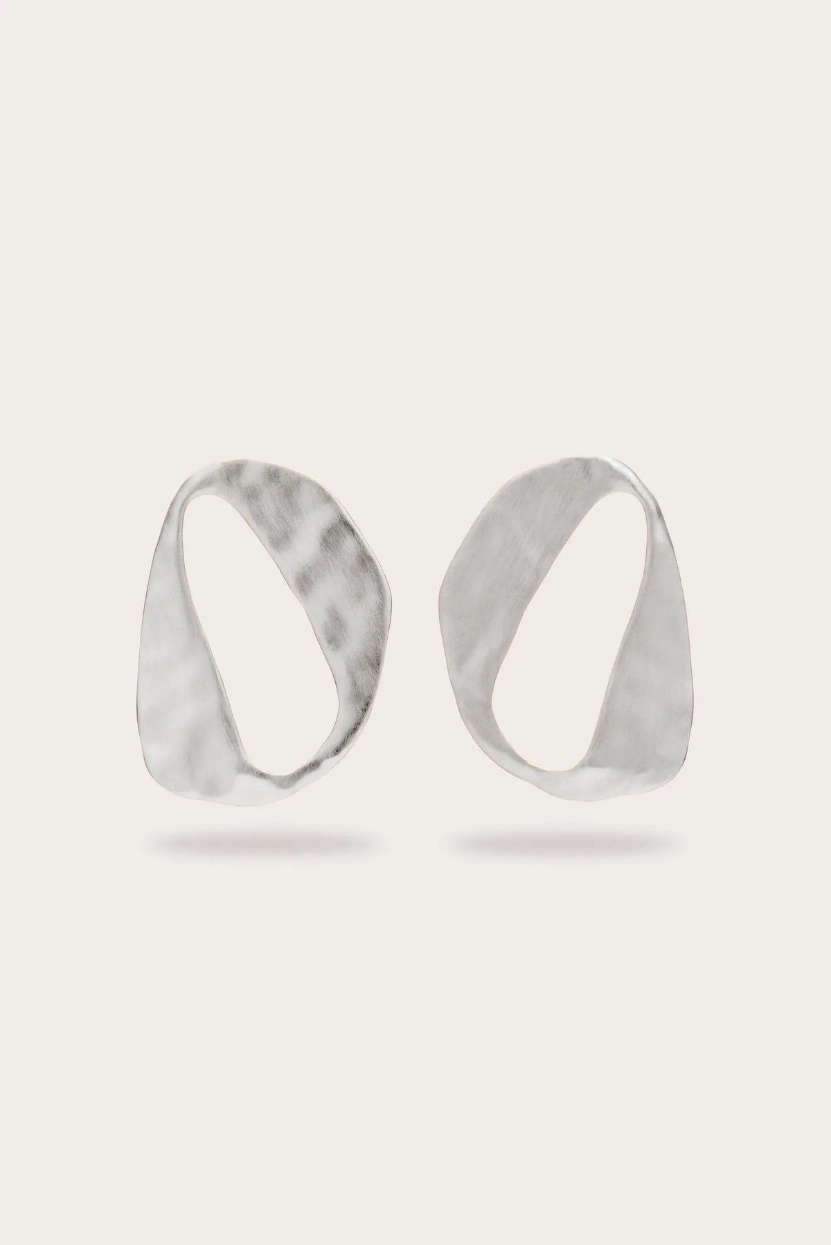 RUE EARRING - ANTIQUE SILVER