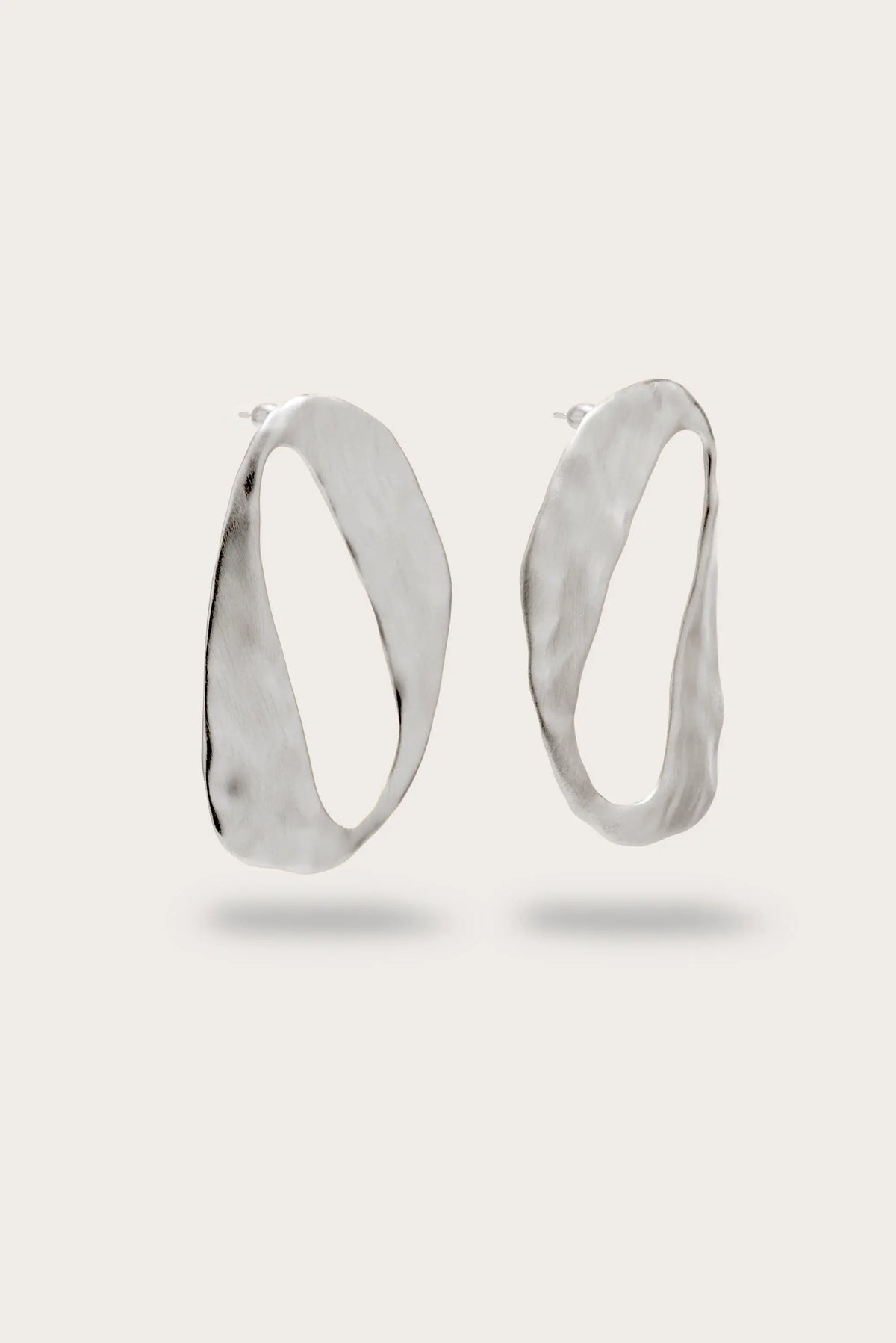 RUE EARRING - ANTIQUE SILVER